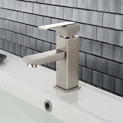 Single Handle Lavatory Faucet - 8001 015